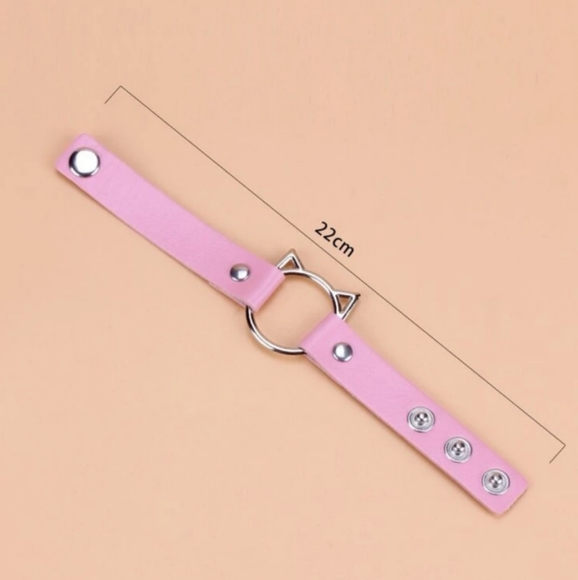 Pink Leather Kitty Bracelet! - Picture 2 of 4